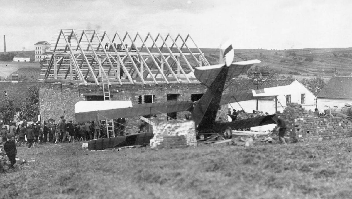 Letecká havárie  ve Zbýšově 1923